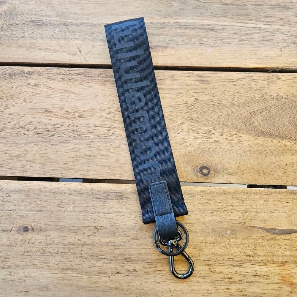 Lululemon Never Lost Black Keychain